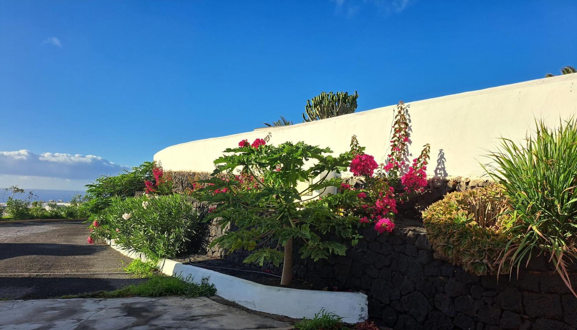 Apartamento Valentina Tias Exterior photo